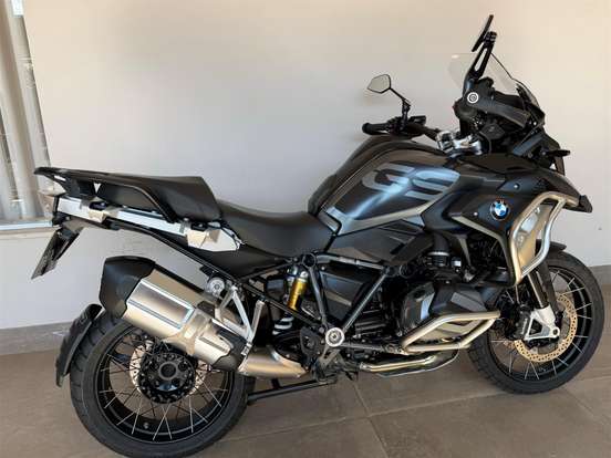 BMW-R 1250 GS TRIPLE BLACK-2022