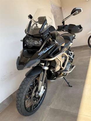 BMW-R 1250 GS TRIPLE BLACK-2022