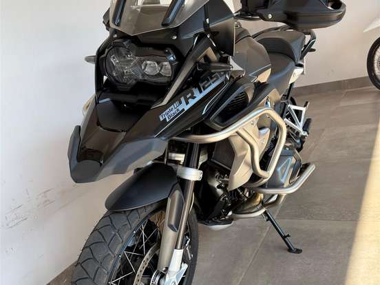 BMW-R 1250 GS TRIPLE BLACK BMW-R 1250 GS TRIPLE BLACK-2022