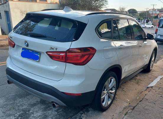 BMW-X1-2.0 16V TURBO ACTIVEFLEX SDRIVE20I 4P AUTOMÁTICO BMW-X1-2017