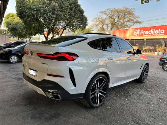 BMW-X6-3.0 TWINPOWER GASOLINA XDRIVE40I M SPORT AUTOMÁTICO BMW-X6-2022