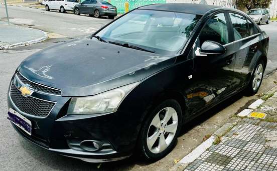 CHEVROLET-CRUZE-2013