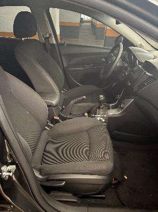 CHEVROLET-CRUZE-2013