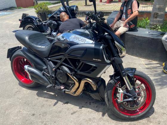 DUCATI DIAVEL CROMO 