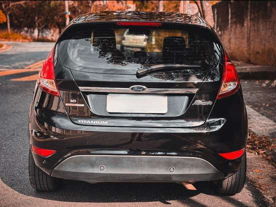 FORD-FIESTA-1.6 TITANIUM HATCH 16V FLEX 4P POWERSHIFT FORD-FIESTA-2014