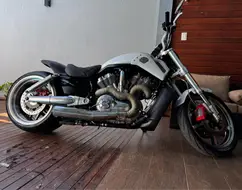 HARLEY-DAVIDSON V-ROD MUSCLE HARLEY-DAVIDSON V-ROD MUSCLE