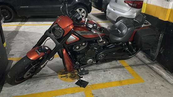 HARLEY-DAVIDSON-V-ROD MUSCLE-2012