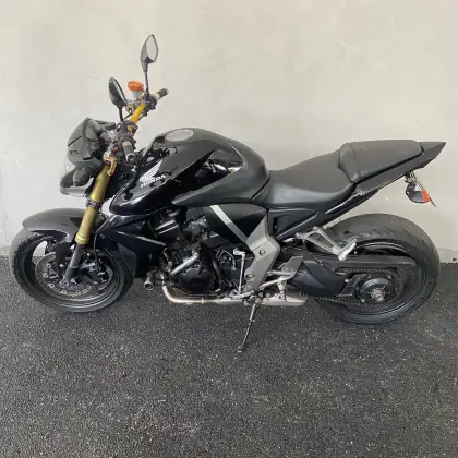 HONDA CB 1000R 