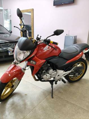 HONDA CB 300R 
