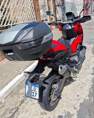HONDA-X-ADV-2021