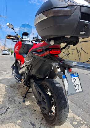 HONDA-X-ADV-2021