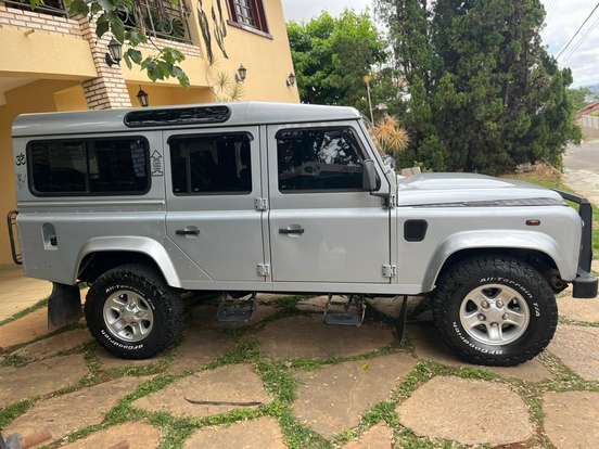 LAND ROVER-DEFENDER-2010
