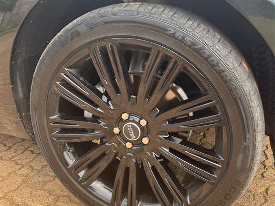LAND ROVER-RANGE ROVER VELAR-2.0 P300 GASOLINA R-DYNAMIC SE AUTOMÁTICO LAND ROVER-RANGE ROVER VELAR-2019