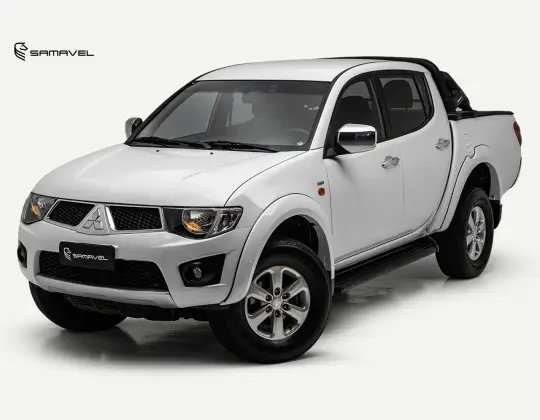 MITSUBISHI L200 TRITON 3.5 HPE 4X4 CD V6 24V FLEX 4P AUTOMÁTICO