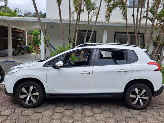 PEUGEOT-2008-2015
