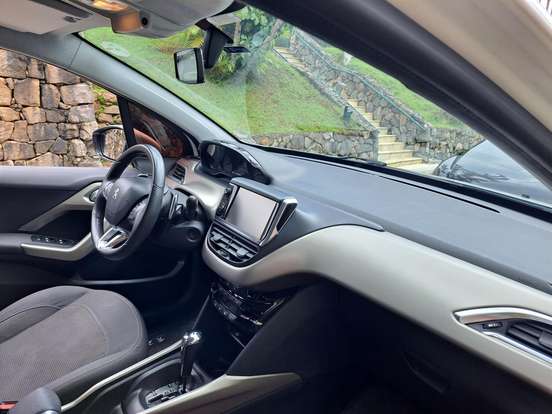 PEUGEOT-2008-1.6 16V FLEX ALLURE 4P AUTOMÁTICO PEUGEOT-2008-2015