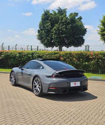 PORSCHE-911-2025