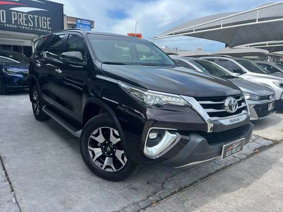 TOYOTA-HILUX SW4-2.8 SRX 4X4 16V TURBO INTERCOOLER DIESEL 4P AUTOMÁTICO TOYOTA-HILUX SW4-2019