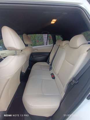 TOYOTA-COROLLA CROSS-2024