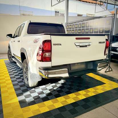 TOYOTA-HILUX-2.8 SR CHALLENGE 4X4 CD 16V DIESEL 4P AUTOMÁTICO TOYOTA-HILUX-2017