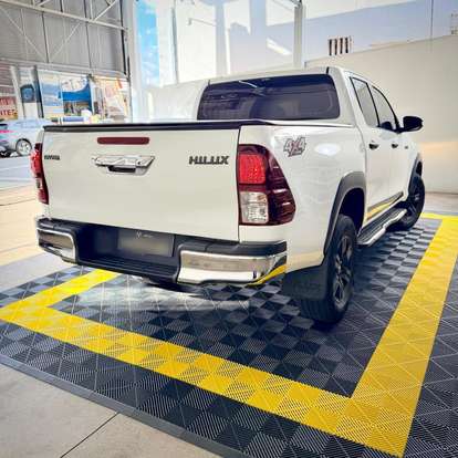 TOYOTA-HILUX-2.8 SR CHALLENGE 4X4 CD 16V DIESEL 4P AUTOMÁTICO TOYOTA-HILUX-2017