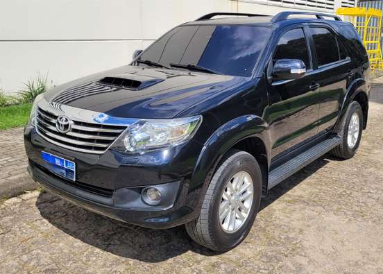 TOYOTA-HILUX SW4-2013