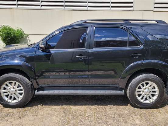 TOYOTA-HILUX SW4-3.0 SRV 4X4 16V TURBO INTERCOOLER DIESEL 4P AUTOMÁTICO TOYOTA-HILUX SW4-2013