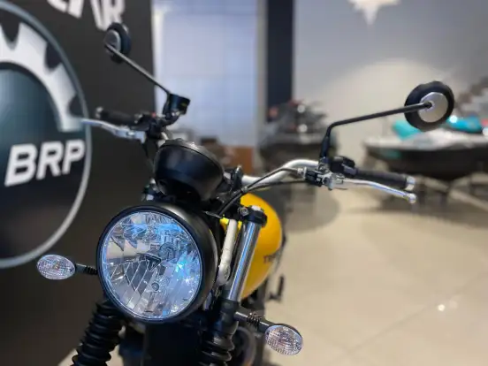 TRIUMPH-SCRAMBLER 900-2023