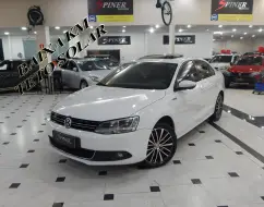 VOLKSWAGEN JETTA 2.0 TSI HIGHLINE 211CV GASOLINA 4P TIPTRONIC VOLKSWAGEN JETTA 2.0 TSI HIGHLINE 211CV GASOLINA 4P TIPTRONIC
