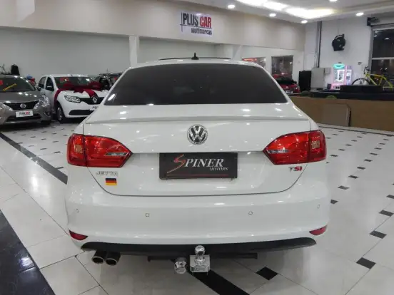 VOLKSWAGEN-JETTA-2.0 TSI HIGHLINE 211CV GASOLINA 4P TIPTRONIC VOLKSWAGEN-JETTA-2014