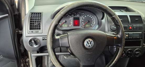 VOLKSWAGEN-POLO-2008