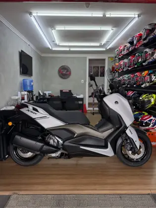 YAMAHA XMAX 250 CONNECTED ABS 