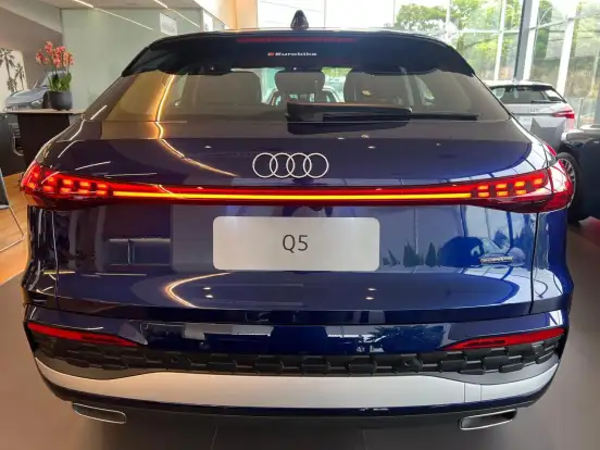 AUDI-Q5-2.0 TFSI GASOLINA ADVANCED QUATTRO S TRONIC AUDI-Q5-2025