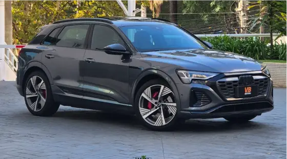 AUDI Q8 E-TRON 55 ELÉTRICO LAUNCH EDITION QUATTRO