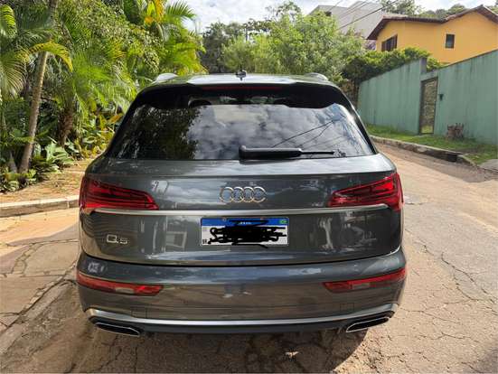 AUDI-Q5-2023