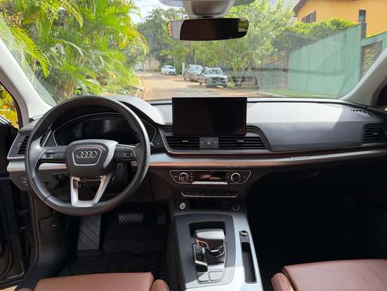 AUDI-Q5-2023