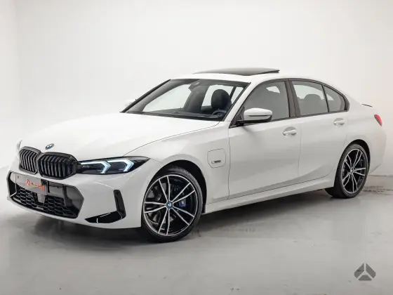 BMW 330e 2.0 16V TURBO HÍBRIDO M SPORT AUTOMÁTICO