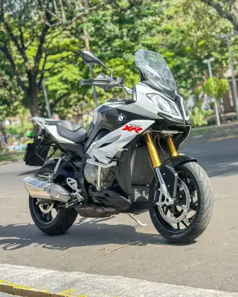BMW S 1000 XR BMW S 1000 XR