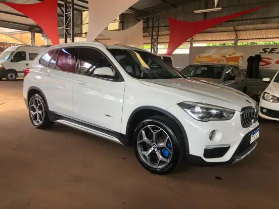 BMW-X1-2.0 16V TURBO ACTIVEFLEX SDRIVE20I X-LINE 4P AUTOMÁTICO BMW-X1-2017