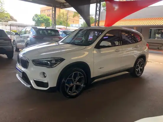 BMW-X1-2.0 16V TURBO ACTIVEFLEX SDRIVE20I X-LINE 4P AUTOMÁTICO BMW-X1-2017