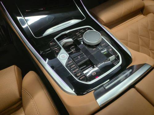 /en/city-florianopolis/cate-car-used-car/bmw-x5-2025-3-0-i6-turbo-hybrid-xdrive50e-m-sport-automatic-44075949056198656/-11