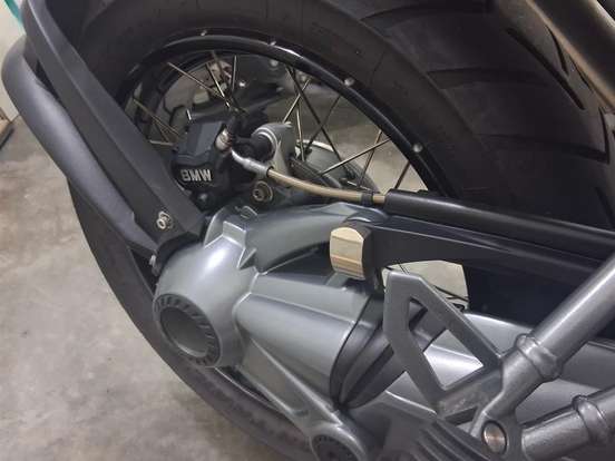 BMW-R 1200 GS TRIPLE BLACK-2011