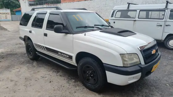 CHEVROLET BLAZER 2.4 MPFI ADVANTAGE 4X2 8V FLEX 4P MANUAL CHEVROLET BLAZER 2.4 MPFI ADVANTAGE 4X2 8V FLEX 4P MANUAL