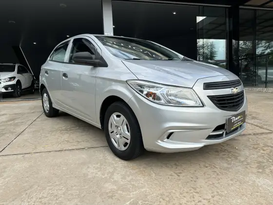 CHEVROLET ONIX 1.0 MPFI LS 8V FLEX 4P MANUAL CHEVROLET ONIX 1.0 MPFI LS 8V FLEX 4P MANUAL