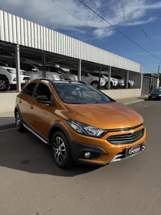 CHEVROLET ONIX 1.4 MPFI ACTIV 8V FLEX 4P AUTOMÁTICO