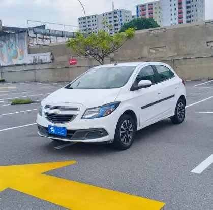 CHEVROLET-ONIX-2015