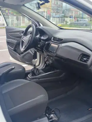 CHEVROLET-ONIX-2015