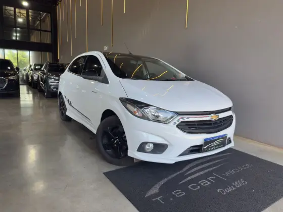 CHEVROLET ONIX 1.4 MPFI EFFECT 8V FLEX 4P MANUAL