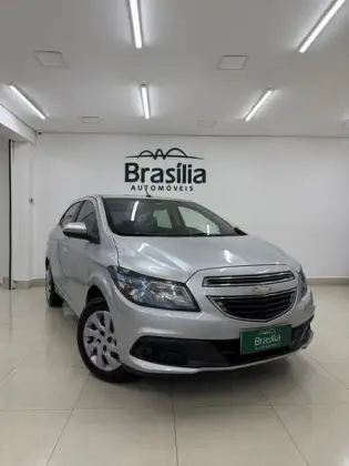 CHEVROLET ONIX 1.4 MPFI LT 8V FLEX 4P MANUAL