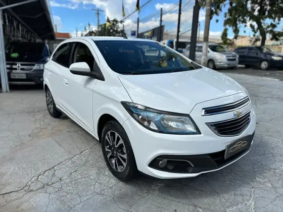 CHEVROLET ONIX 1.4 MPFI LTZ 8V FLEX 4P MANUAL